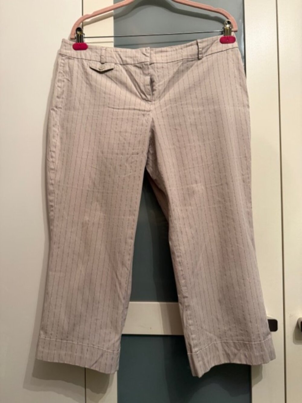 New York and Co. capri pants, beige, size 12, stetch